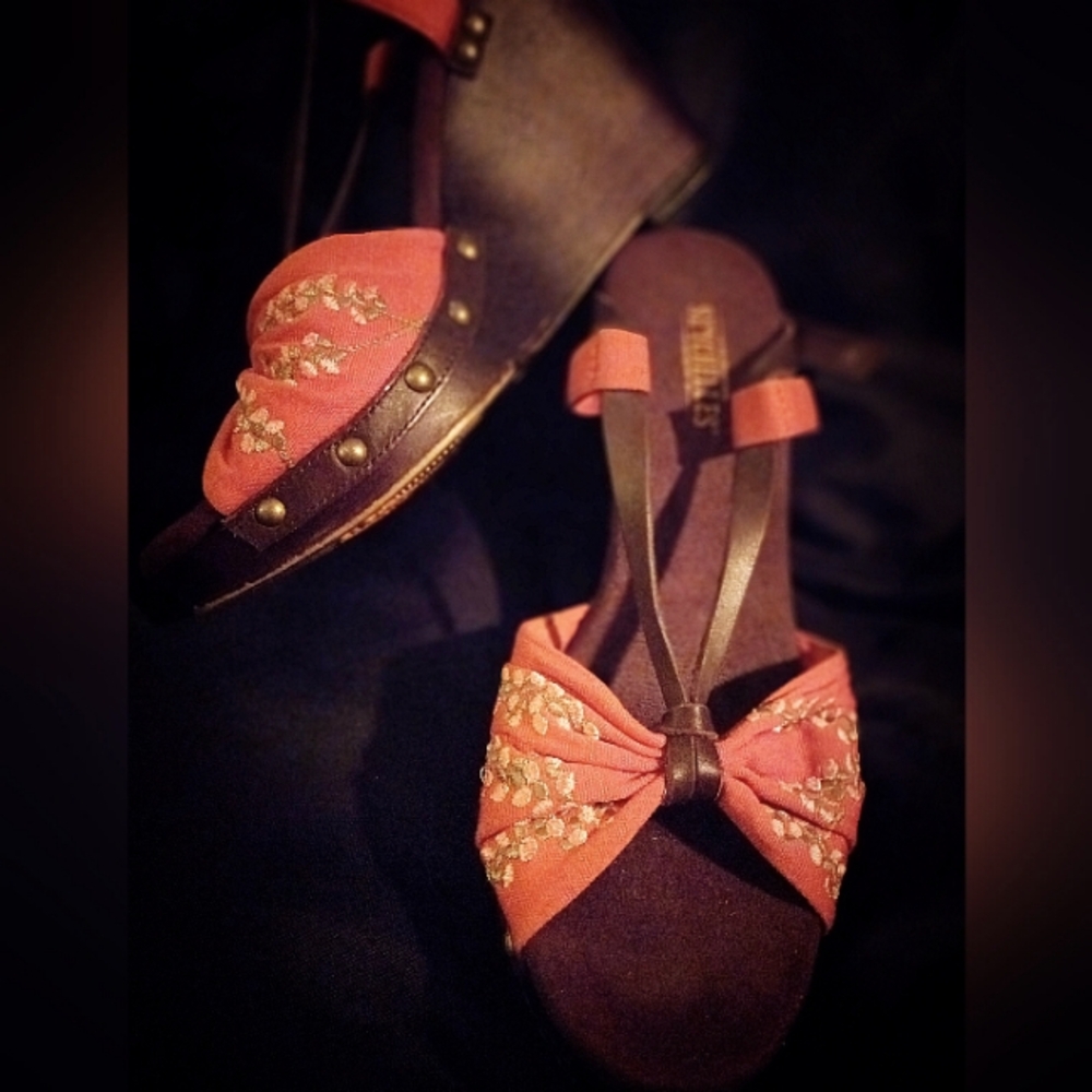 Seychelles Embroidered Wedges (6.5)